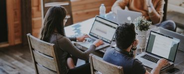 Is there room for IT on the road towards a data-driven organisation?